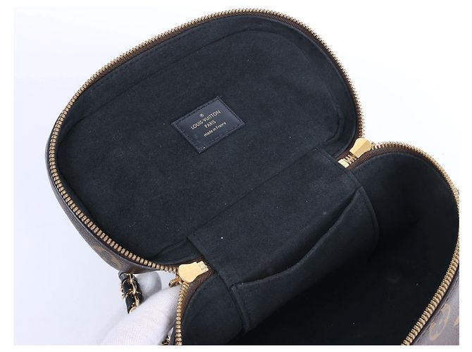 Louis Vuitton Vanity NV PM Monogram Reverse Borsa a Tracolla Marrone M45165 - vista 10