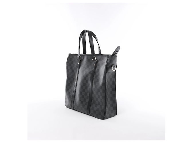 Borsa Louis Vuitton Tadao PM Damier Graphite in Nero N41259 - vista 2