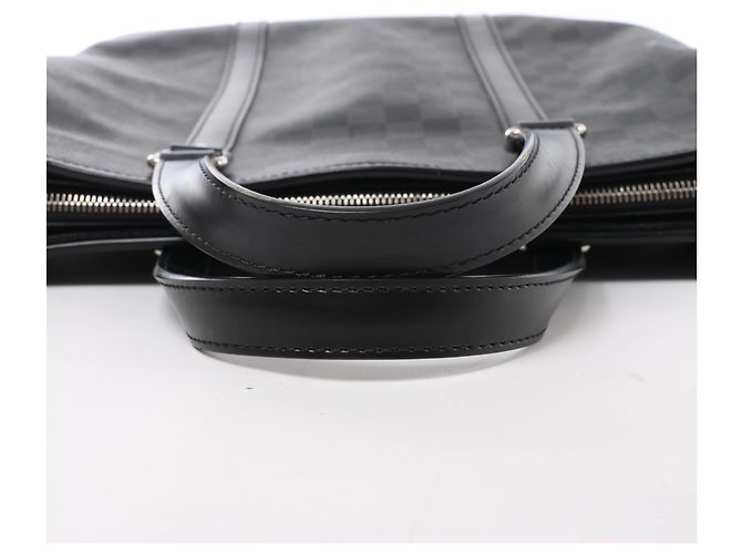 Borsa Louis Vuitton Tadao PM Damier Graphite in Nero N41259 - vista 6