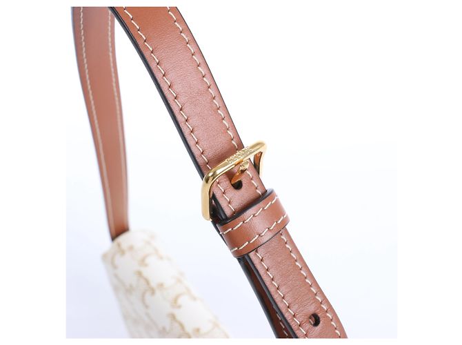 Céline Celine Triomphe Claude Schultertasche aus PVC & Leder in Beige - Ansicht 5