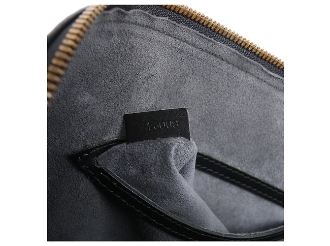 Borsa a mano Louis Vuitton Alma PM in pelle Epi nera M40302 - vista 13
