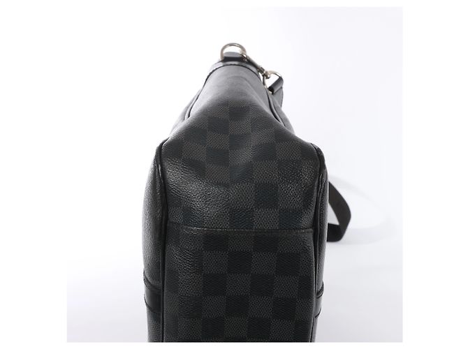 Borsa a mano 2Way Louis Vuitton Tadao PM Damier Graphite in Nero N41259 - vista 9