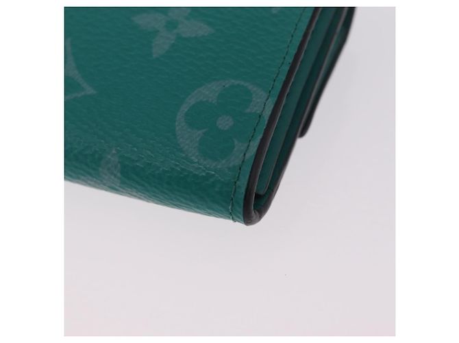 Louis Vuitton Cartera Monogram Discovery Tiger Lama Verde - vista 12