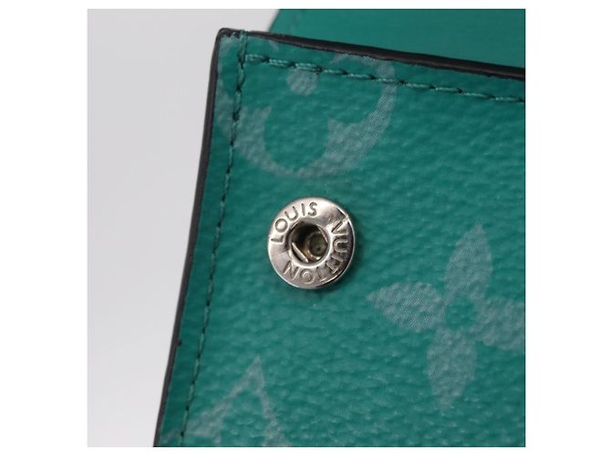 Louis Vuitton Cartera Monogram Discovery Tiger Lama Verde - vista 15