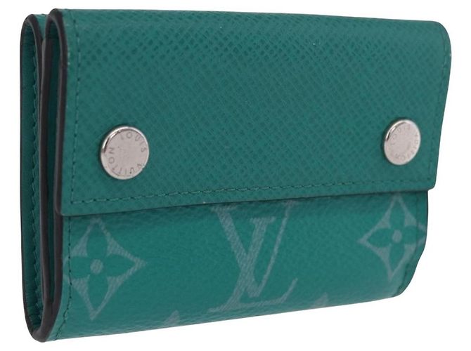 Louis Vuitton Cartera Monogram Discovery Tiger Lama Verde - vista 2