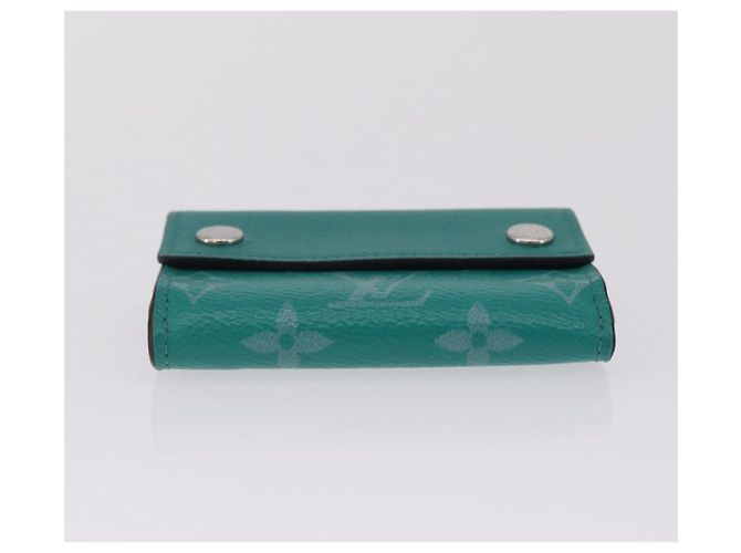Louis Vuitton Cartera Monogram Discovery Tiger Lama Verde - vista 8