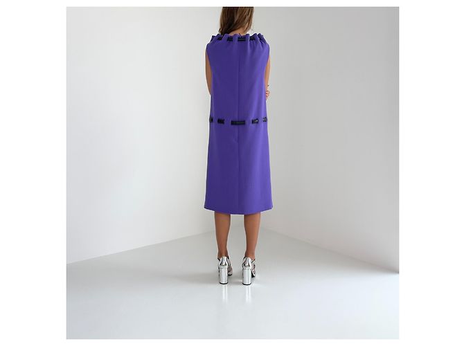 Christopher Kane Abito Runway Autunno 2012 in lana e pelle viola - vista 11