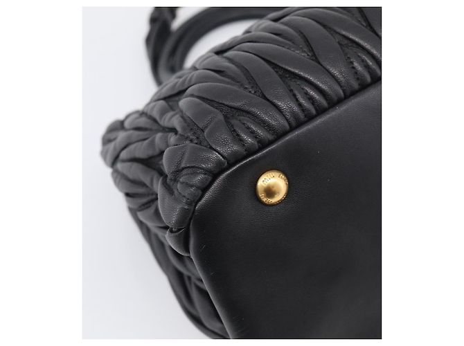 Miu Miu Matelassé Borsa a mano Pelle Nera - vista 15
