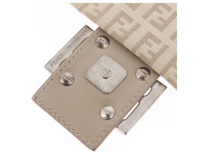 FENDI Zucchino Canvas Shoulder Bag Beige Silver 8BT075 Auth 211031 - Jerrillo - vista 19
