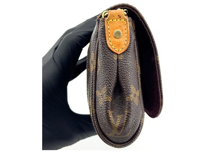 Louis Vuitton Favorite Monogram Canvas PM - vue 3