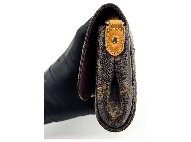 Louis Vuitton Favorite Monogram Canvas PM - vue 4