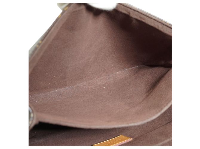 Louis Vuitton Monogram Pochette Metis MM - vista 13
