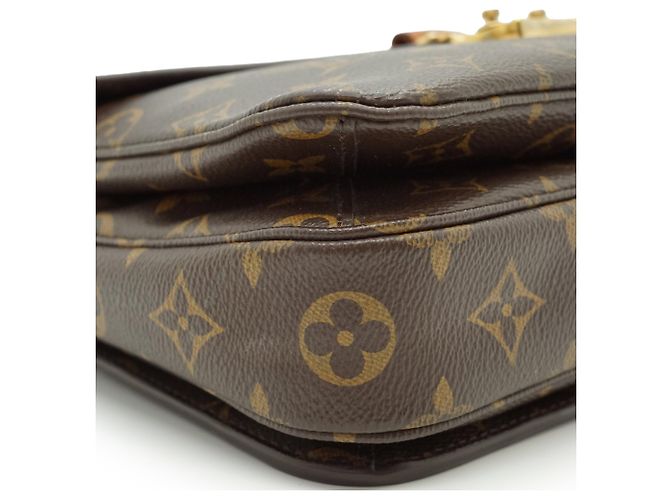 Louis Vuitton Monogram Pochette Metis MM - vista 7