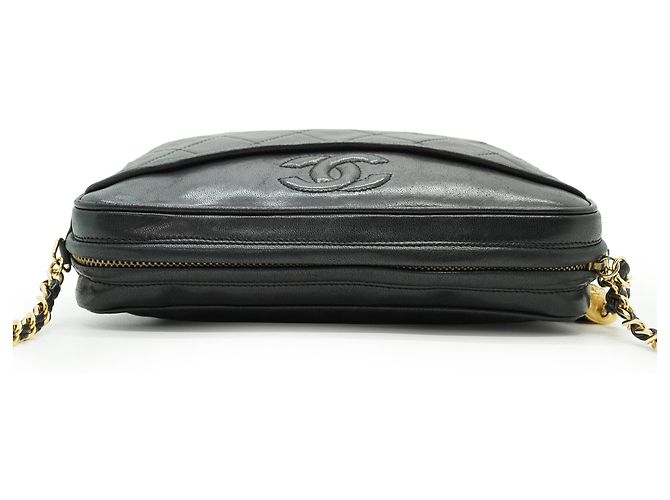 Chanel Vintage CC Lambskin Matelasse Camera Bag mit Fransen und Kette - Ansicht 9