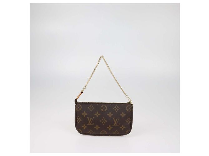 Louis Vuitton Monogram Canvas Mini Pochette Accessoires - vista 3