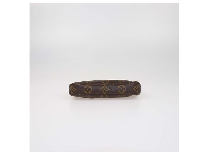 Louis Vuitton Monogram Canvas Mini Pochette Accessoires - vista 4
