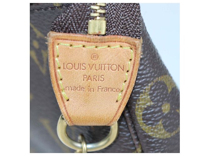 Louis Vuitton Monogram Canvas Mini Pochette Accessoires - vue 5