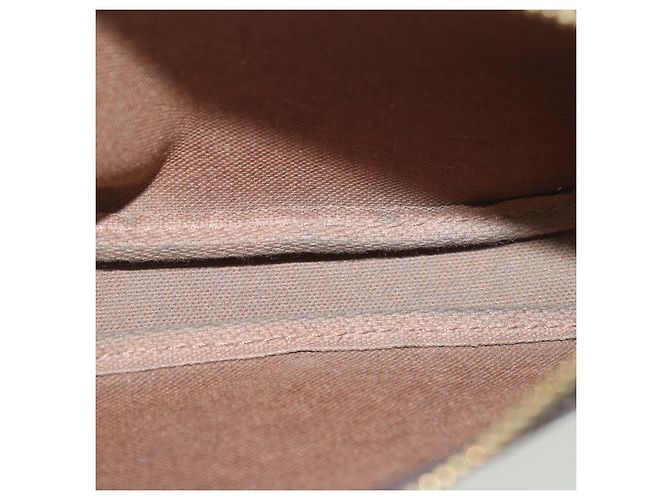Louis Vuitton Monogram Canvas Mini Pochette Accessoires - vue 6