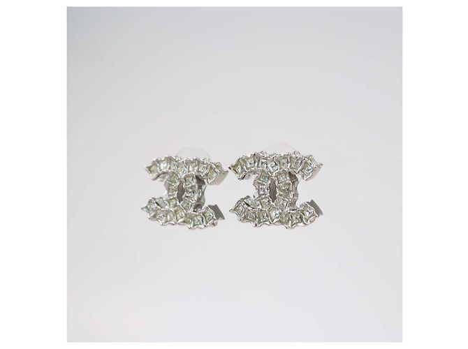 Pendientes Chanel Silver Tone Crystal Push Back - vista 2