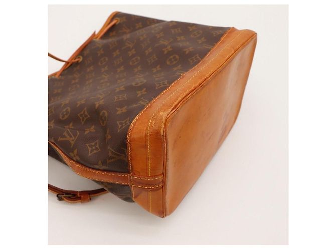 Louis Vuitton Borsa a Secchiello Monogram Noé - vista 8