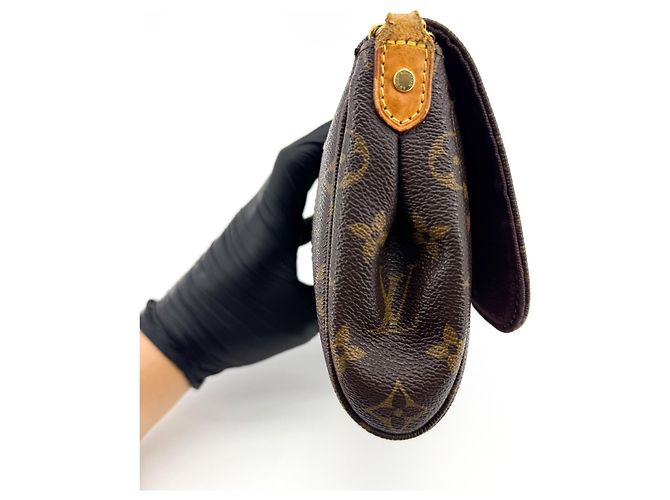 Louis Vuitton Favorite Monogram Canvas PM - vue 4