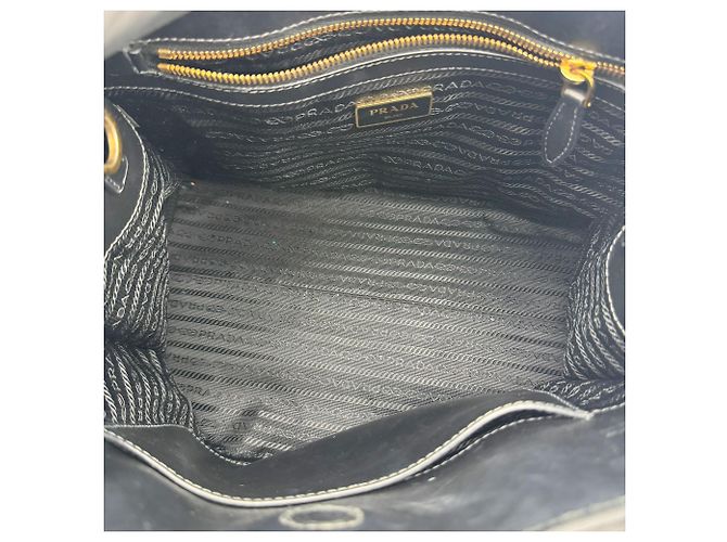 Prada Convertible Open Saffiano Leather Medium - vue 5