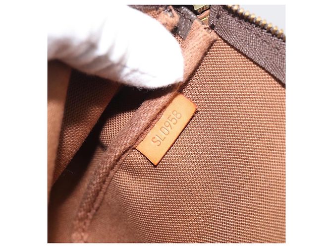 Louis Vuitton Pochette Accessoires Monogram Canvas Medium - Ansicht 7
