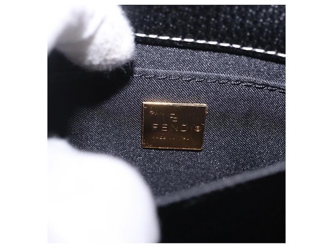 Fendi Mini Schultertasche aus Leder - Ansicht 6
