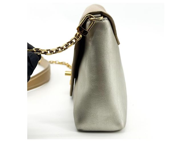 Clutch con catena Louis Vuitton Love Note in pelle - vista 3