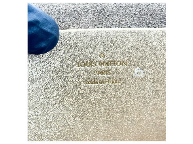 Clutch con catena Louis Vuitton Love Note in pelle - vista 6