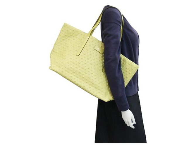 Sac cabas Jimmy Choo en cuir jaune citron - vue 7