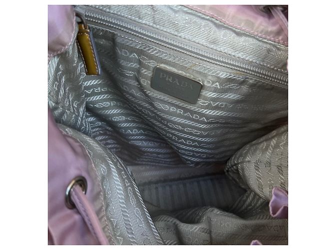 Prada Tessuto Nylon Rucksack in Hellrosa - Ansicht 10