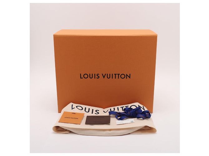 Louis Vuitton mala de ombro Onthego MM em couro de bezerro grão Empreinte Giant monogram - vista 18