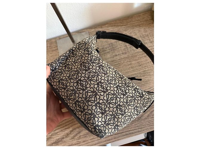 Loewe Anagram Hobo-Tasche Beige Jacquard-Canvas Schwarz Leder - Ansicht 5