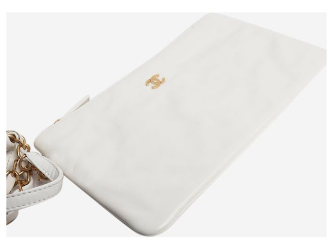 Chanel Bolsa de ombro Large 22 acolchoada em pele de vitelo branca - vista 10
