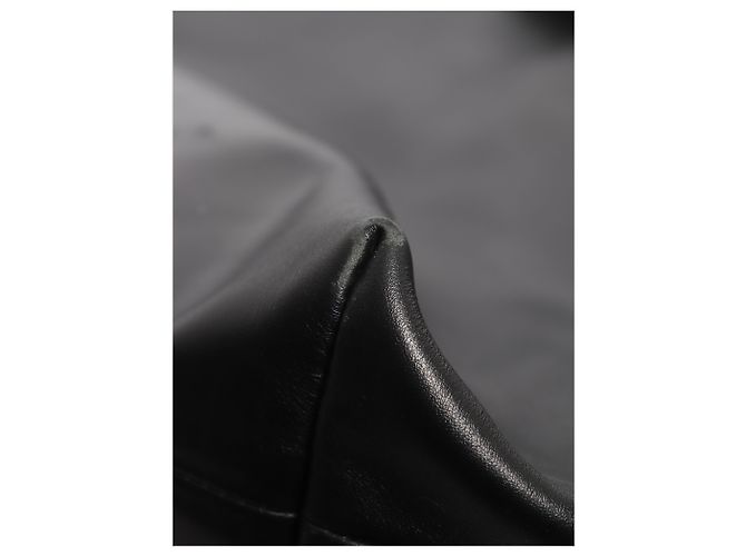 Miu Miu Sac cabas en cuir noir - vue 10
