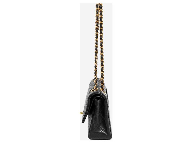 Chanel Medium Classic Double Flap Tasche vintage aus schwarzem Lammleder - Ansicht 3