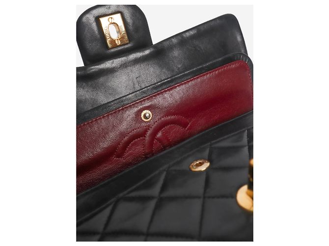 Chanel Medium Classic Double Flap Tasche vintage aus schwarzem Lammleder - Ansicht 4