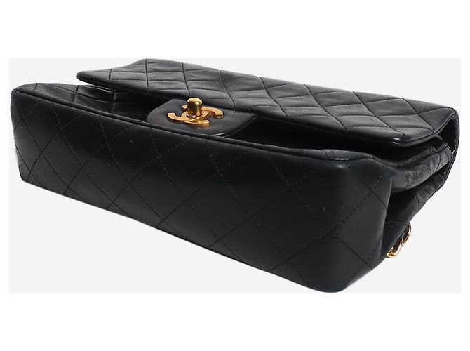 Chanel Medium Classic Double Flap Tasche vintage aus schwarzem Lammleder - Ansicht 6