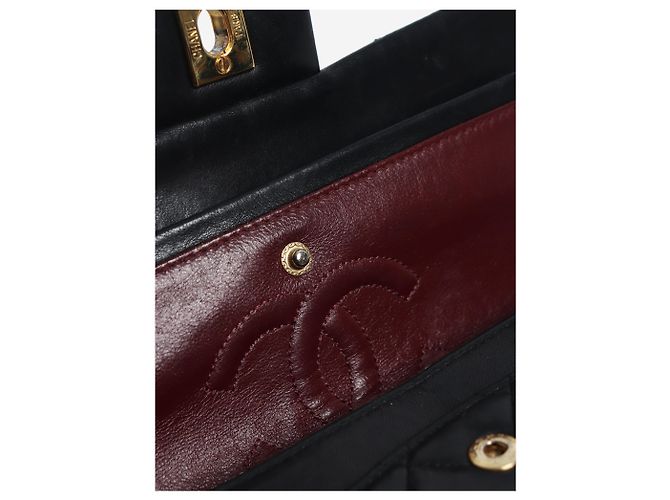 Chanel Medium Classic Double Flap Tasche vintage aus schwarzem Lammleder - Ansicht 9