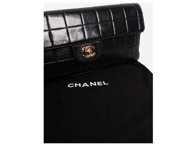 Chanel Borsa a patta East West Chocolate Bar in lambskin nero - vista 12