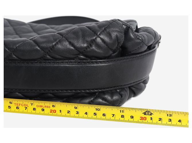 Chanel Bubble Flap Bag 2013 aus Lammleder in Schwarz - Ansicht 11