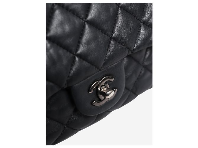 Chanel Bubble Flap Bag 2013 aus Lammleder in Schwarz - Ansicht 6