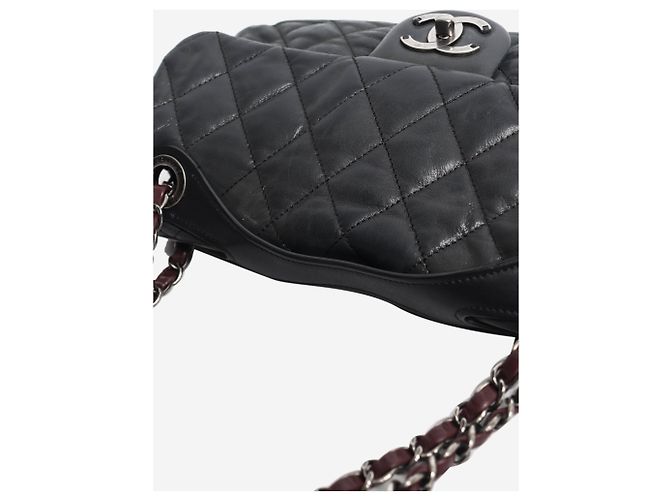 Chanel Borsa a tracolla con patta in pelle matelassé nera 2010 - vista 13