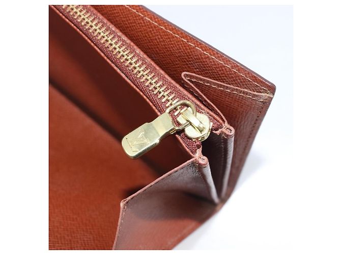 LOUIS VUITTON Monogram Pochette
Porte Monnaie
Credit Wallet M61726 LV - vista 18