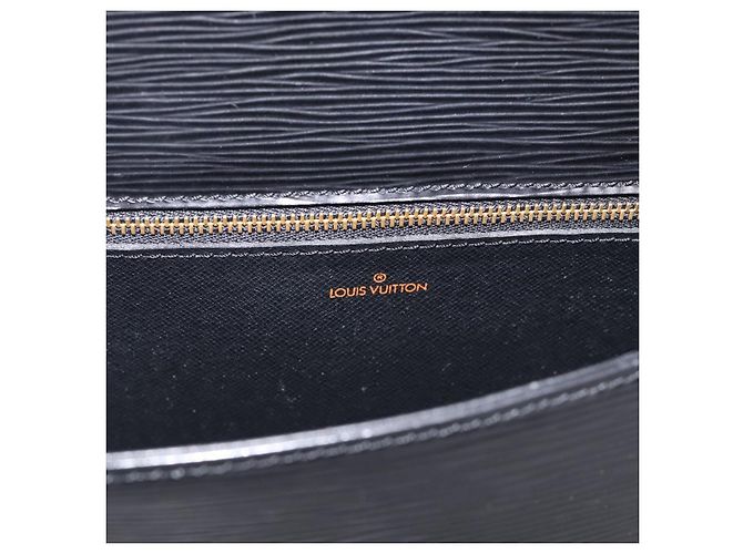 Saint-Cloud LOUIS VUITTON Epi Saint Cloud GM Shoulder Bag Black Noir M52192 LV - vista 19
