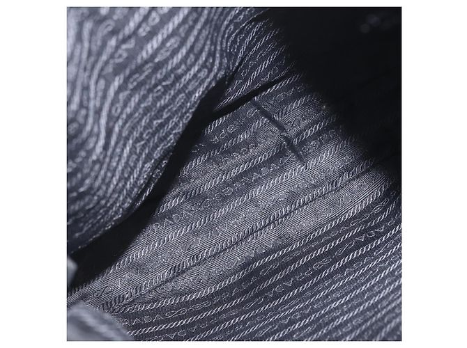 PRADA Schultertasche mit Kunststoffkette Nylon Schwarz Silber - Ansicht 16