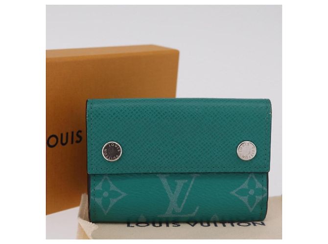 LOUIS VUITTON Tiger Lama Monogram Discovery Wallet Green M67626 LV - vista 22