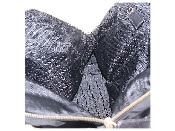 PRADA Schultertasche mit Kette aus Leder Schwarz Gold - Ansicht 21