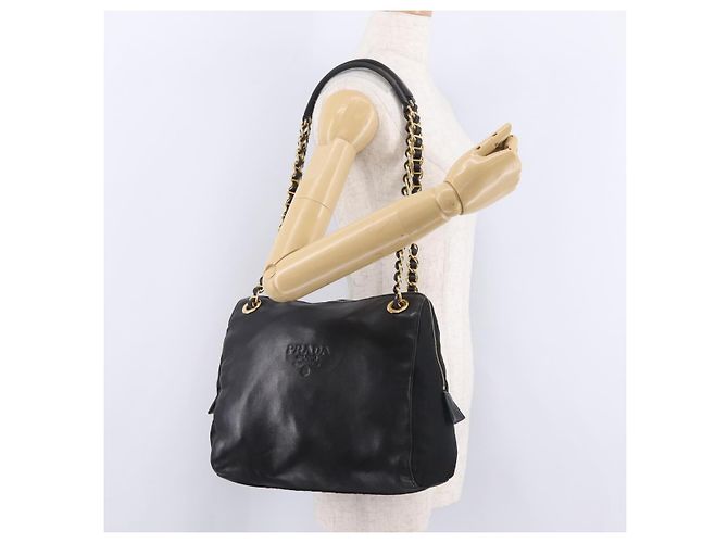PRADA Schultertasche mit Kette aus Leder Schwarz Gold - Ansicht 26